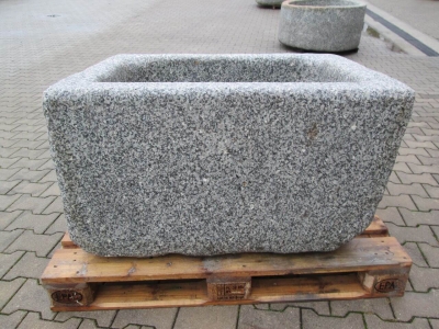 Granitbrunnen rechteckig rustikal 103x87x70