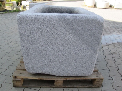 Granitbrunnen rechteckig rustikal 103x87x70