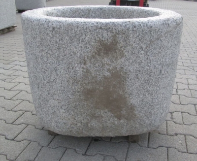 Granitbrunnen rund rustikal 80 x 57