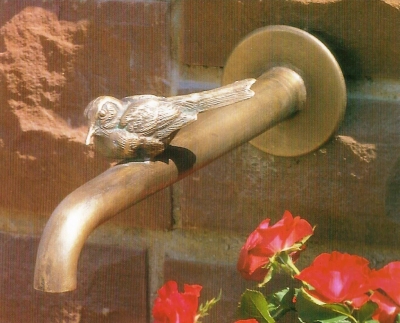 Rottenecker Wasserauslauf mit Vogel