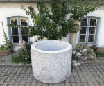 Granitbrunnen / Pflanztrog rund 130x80