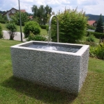 Granitbrunnen / Pflanztrog rechteckig vollkantig 250x90x70