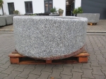 Granitbrunnen rund rustikal 140x63