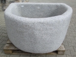 Granitbrunnen halbrund rustikal 128x93x68